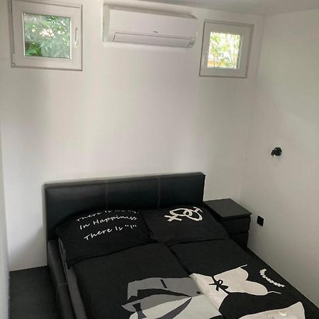 Апарт готель Arany Apartman Цеґлед Екстер'єр фото