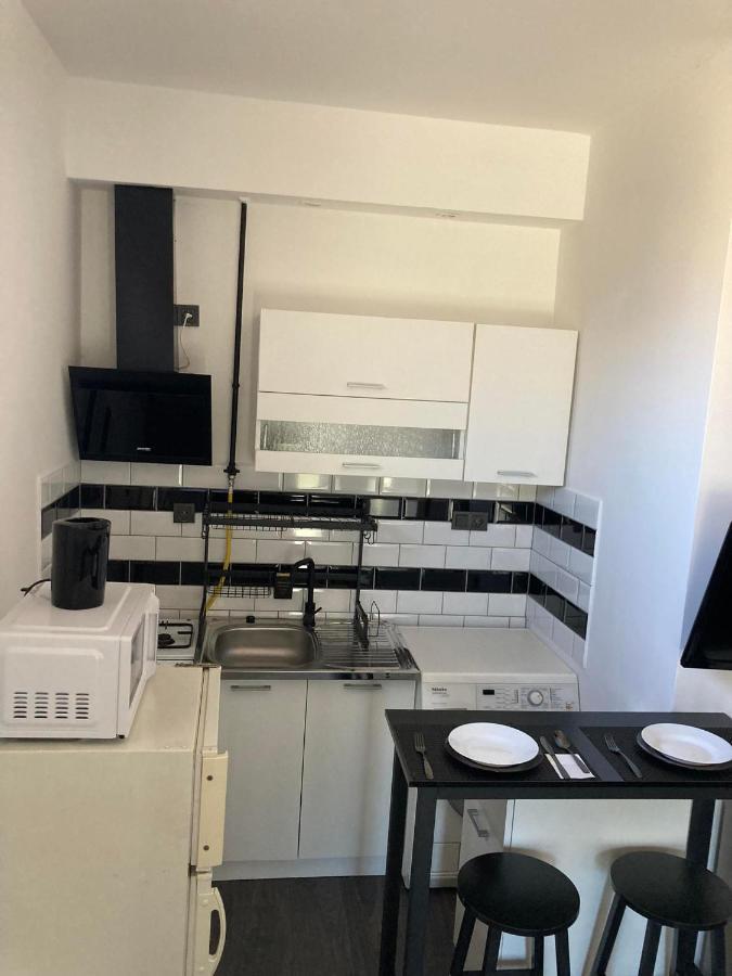 Апарт готель Arany Apartman Цеґлед Екстер'єр фото